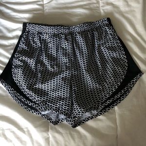 Nike Dri-Fit running shorts 🖤